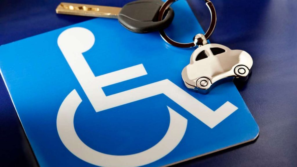 Auto a servizio di persone con disabilità