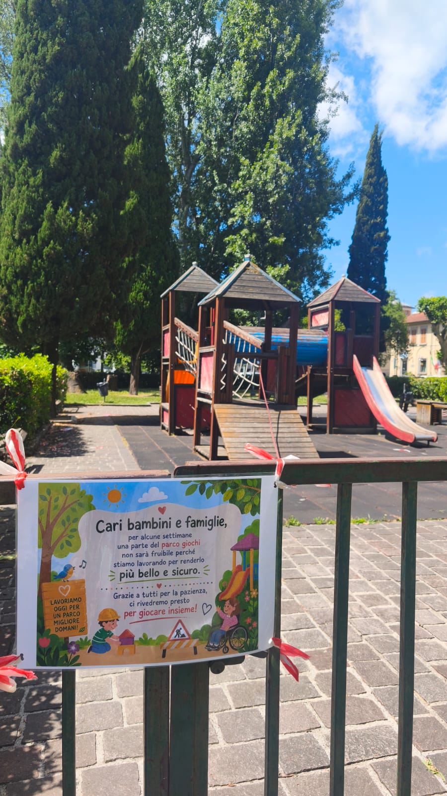 Parco-giochi piazza Vittorio Veneto lavori in corso