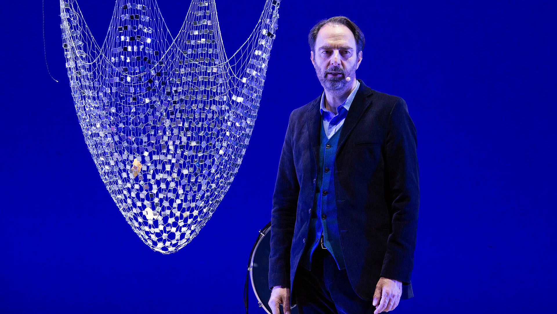 Neri Marcoré nello spettacolo La buona novella ph: Tommaso Le Pera